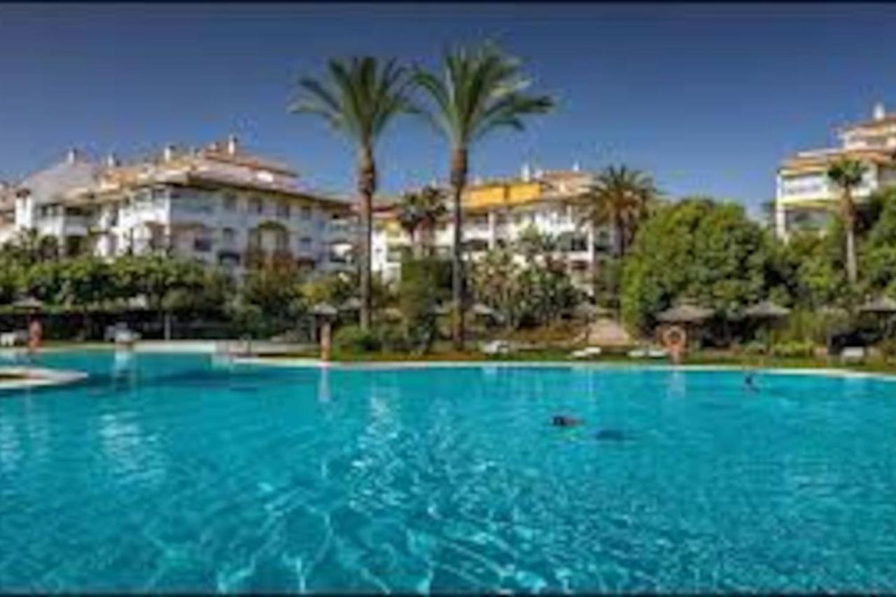 Puerto Banus 2 Rooms, 4 Personas Bajo Con Jardin Apartment